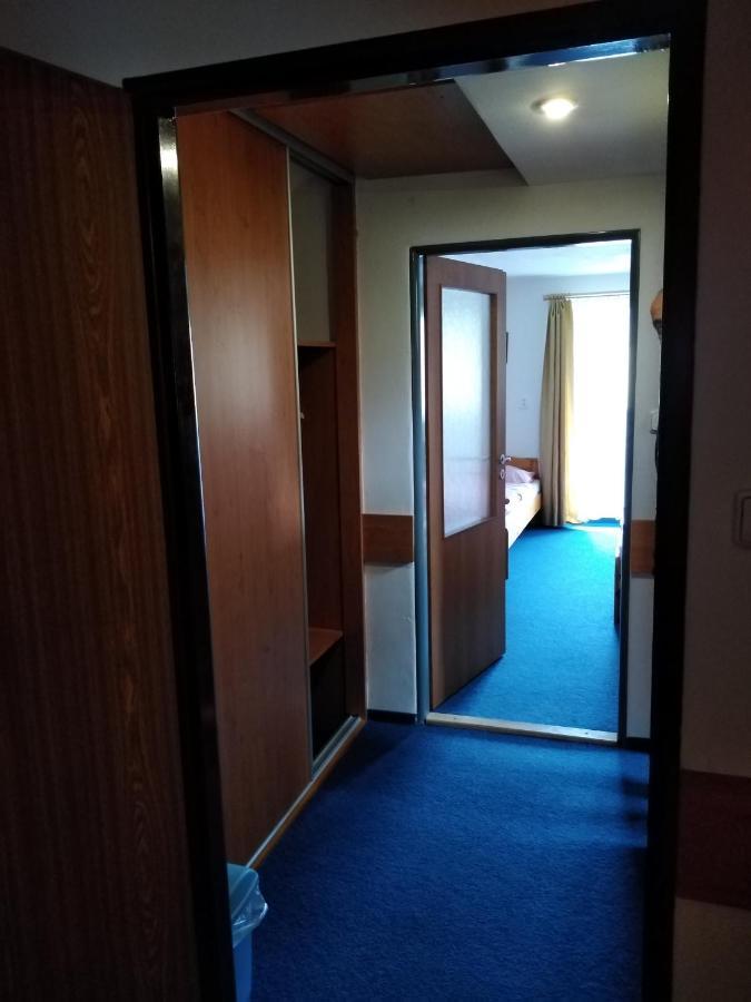 Penzion Iris Krkonose Horní Maršov Exterior foto